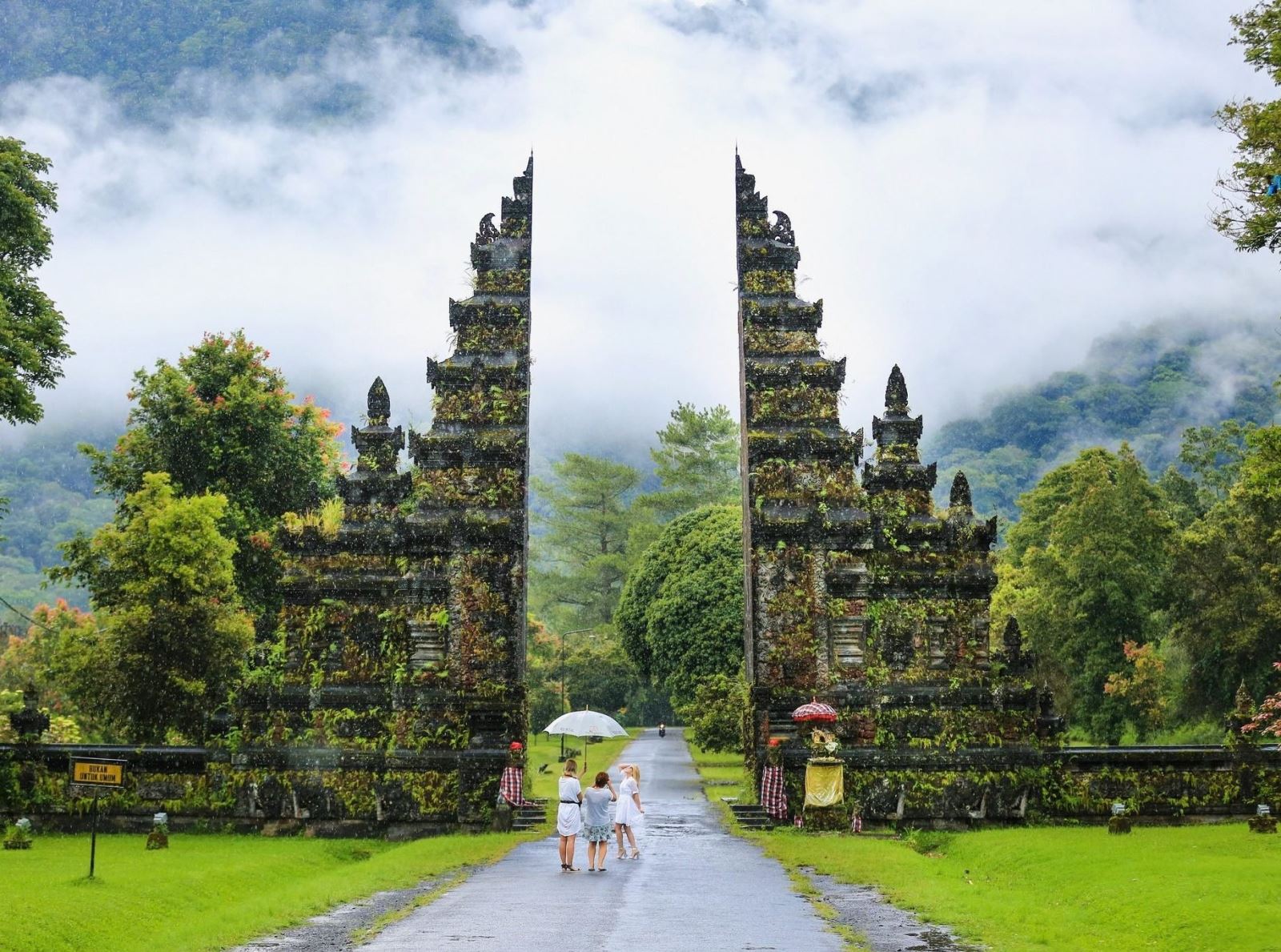 indonesia-de-di-nhat-voi-ho-chieu-viet-nam